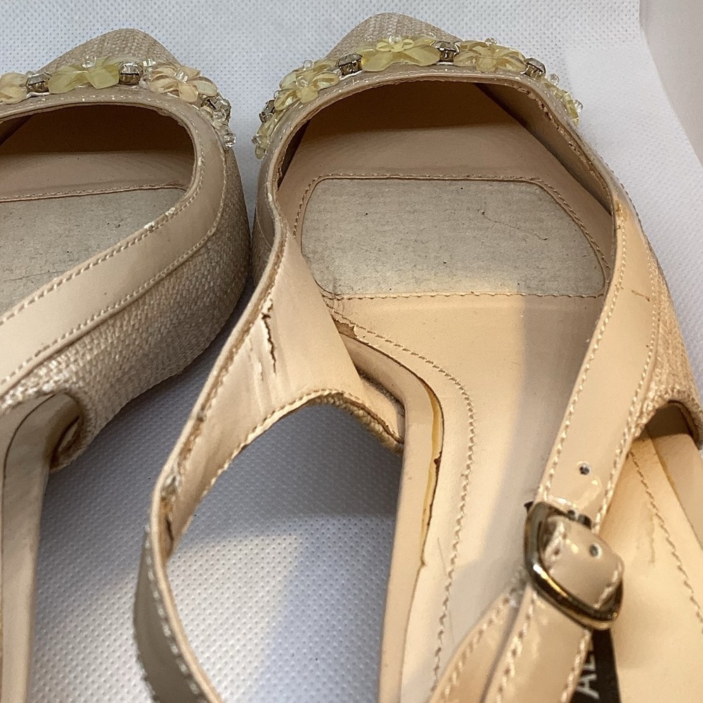 NEW ALEX MARIE Cream & Yellow Floral Flats - Picture 6 of 10
